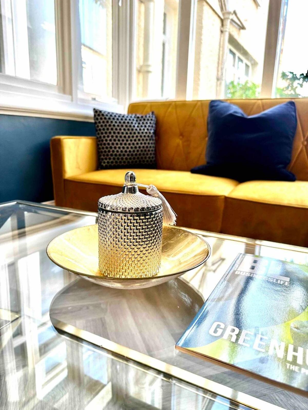 Eden House - Beach Apartments & Suites Saint Helier Номер фото